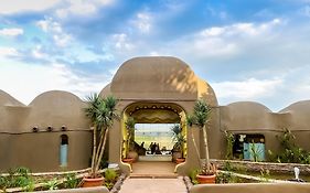Mara Serena Safari Lodge  4*